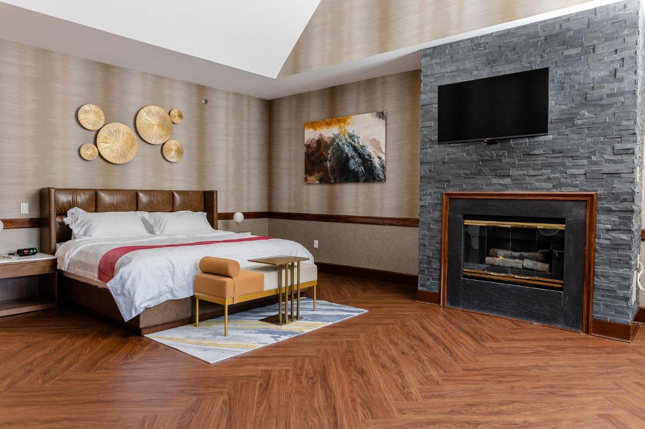 Chateau Merrimack Hotel & Spa Tyngsboro Buitenkant foto