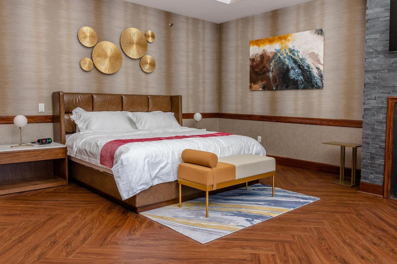 Chateau Merrimack Hotel & Spa Tyngsboro Buitenkant foto
