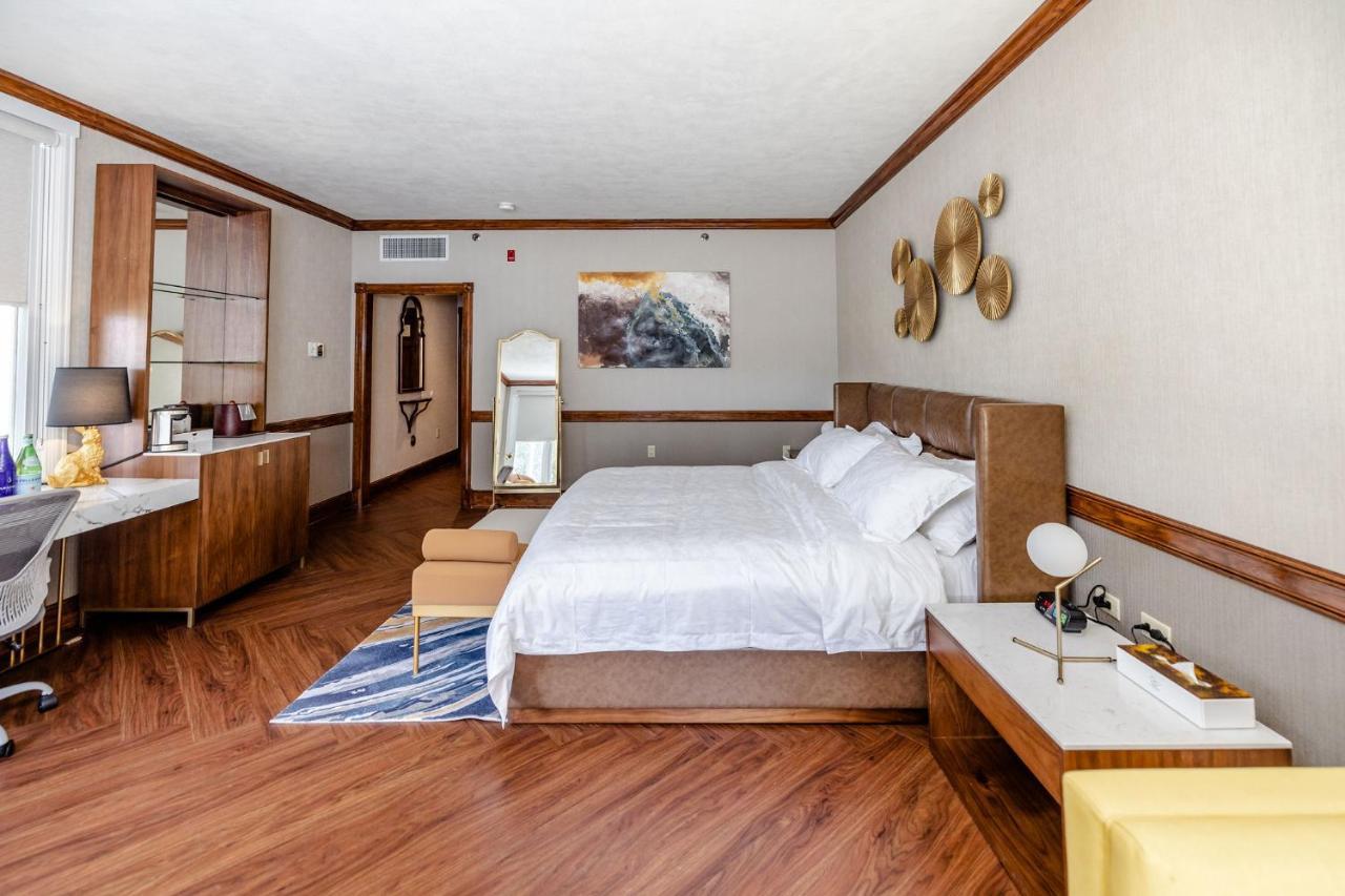 Chateau Merrimack Hotel & Spa Tyngsboro Buitenkant foto