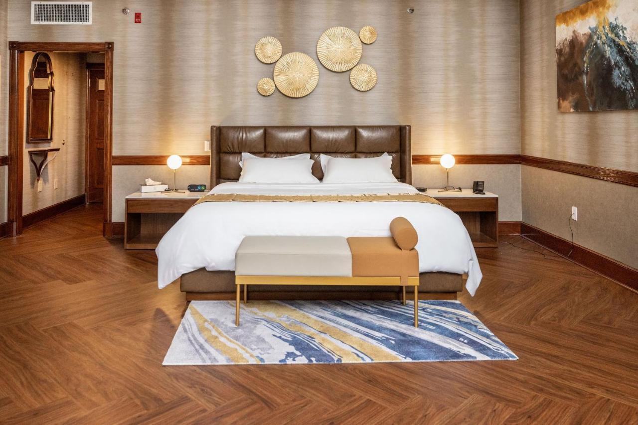 Chateau Merrimack Hotel & Spa Tyngsboro Buitenkant foto